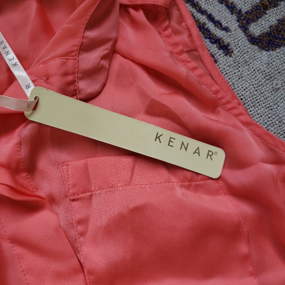 Kenar NWT Peach Satin Sleeveless Button Down Blouse Size S - Picture 4 of 4